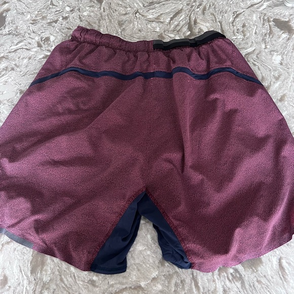 Mens Lululemon Shorts - Picture 2 of 4